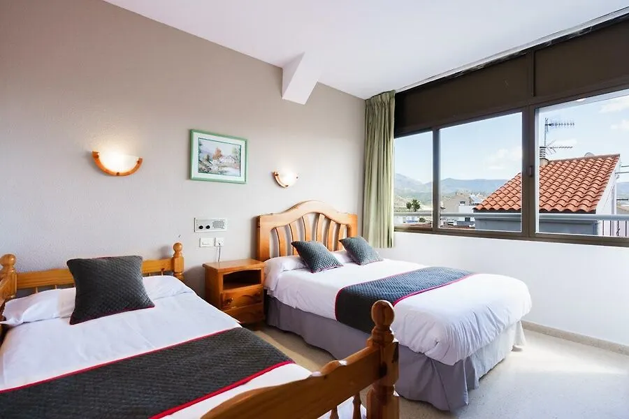 Oyo Hotel Costa Andaluza Motril 2*,